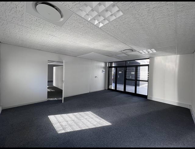 100M² OFFICE TO LET IN CENTURY CITY